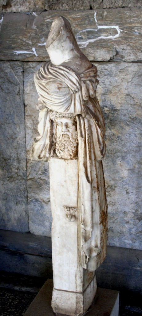 Statue of Hermes (five fables)