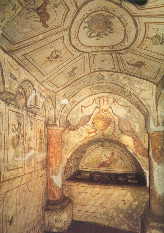 An聽arcosolium is an arched recess used as a place of entombment