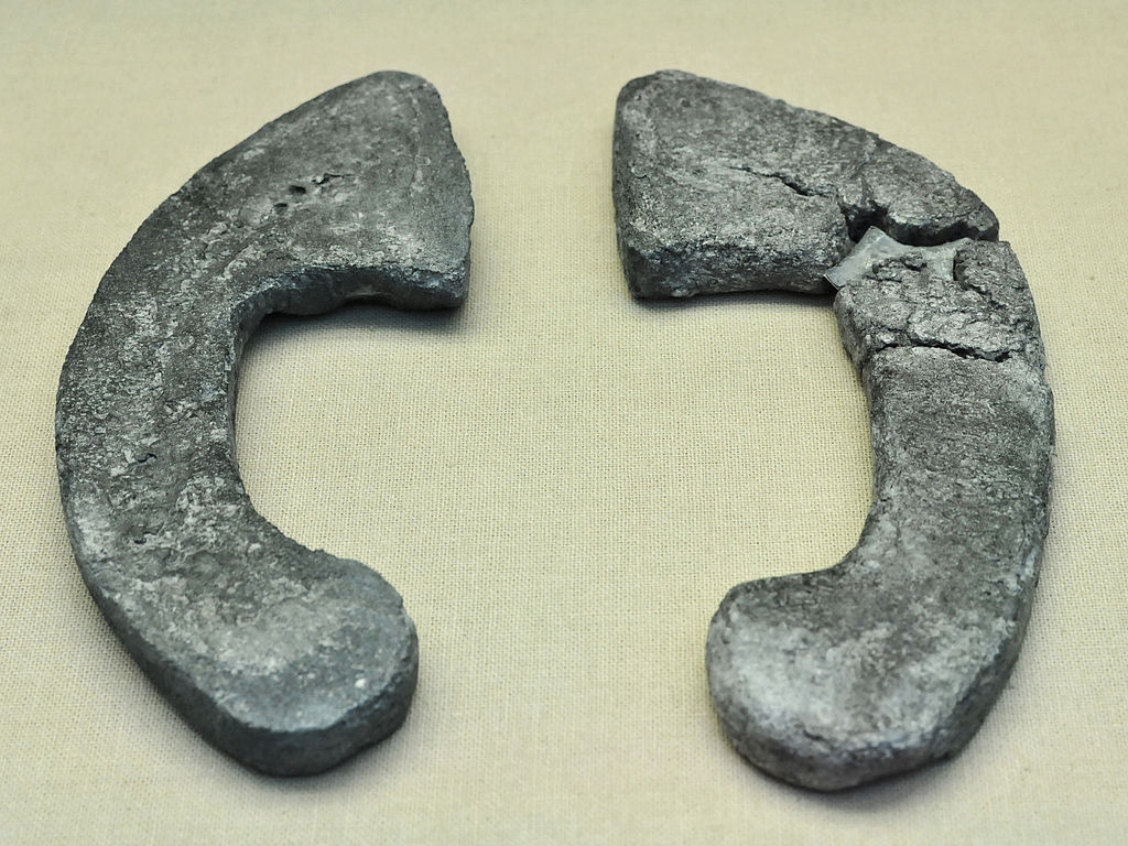 Halteres, the dumbbells of Ancient Greece